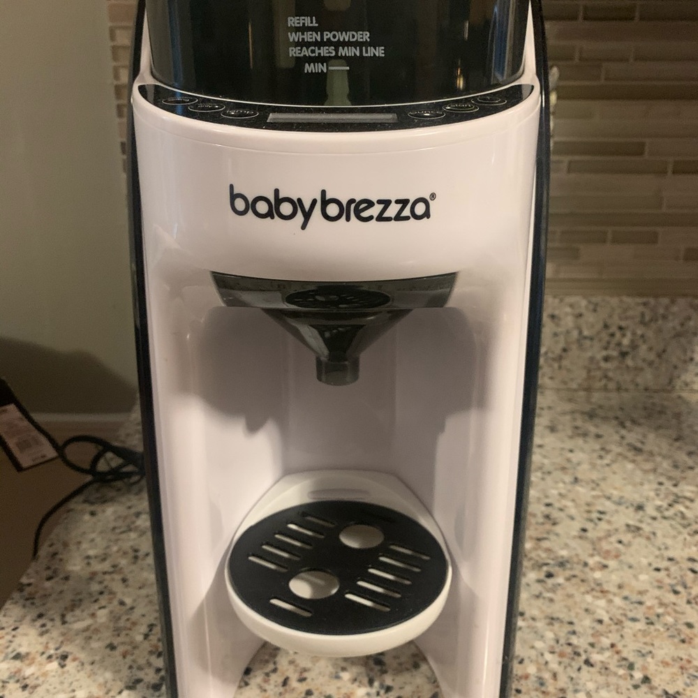 Baby breeze formula maker